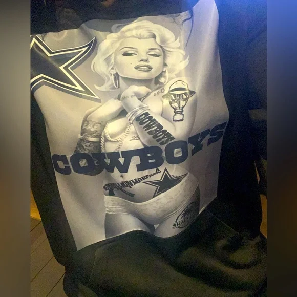 Marilyn Monroe Dallas Cowboys hoodie - Picture 1 of 1